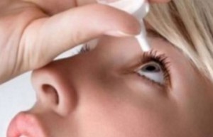 Ечемик на окото – отстранете го бързо и лесно с народна медицина 6 Izpolzvayte-kapki-za-echemik-na-okoto-300x193